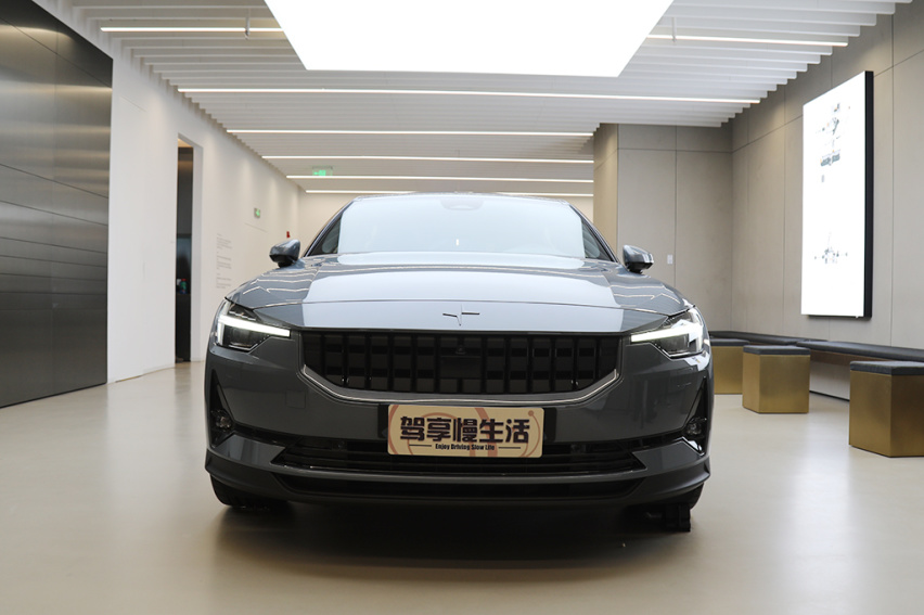 电动车中的另类，Model 3的劲敌，极星2到店实拍