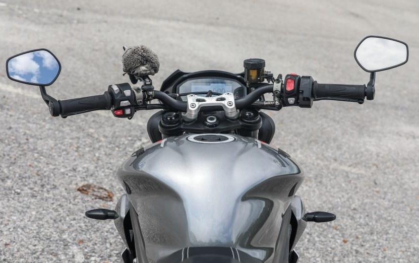 凱旋2020款streettriple765rs試駕測評