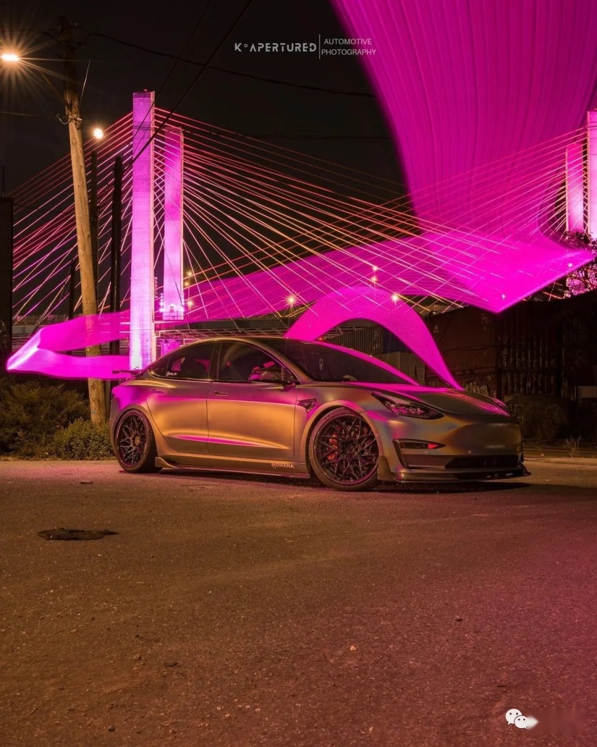 特斯拉Model 3配碳纤维轮毂，降低簧下质量更能刹得住？