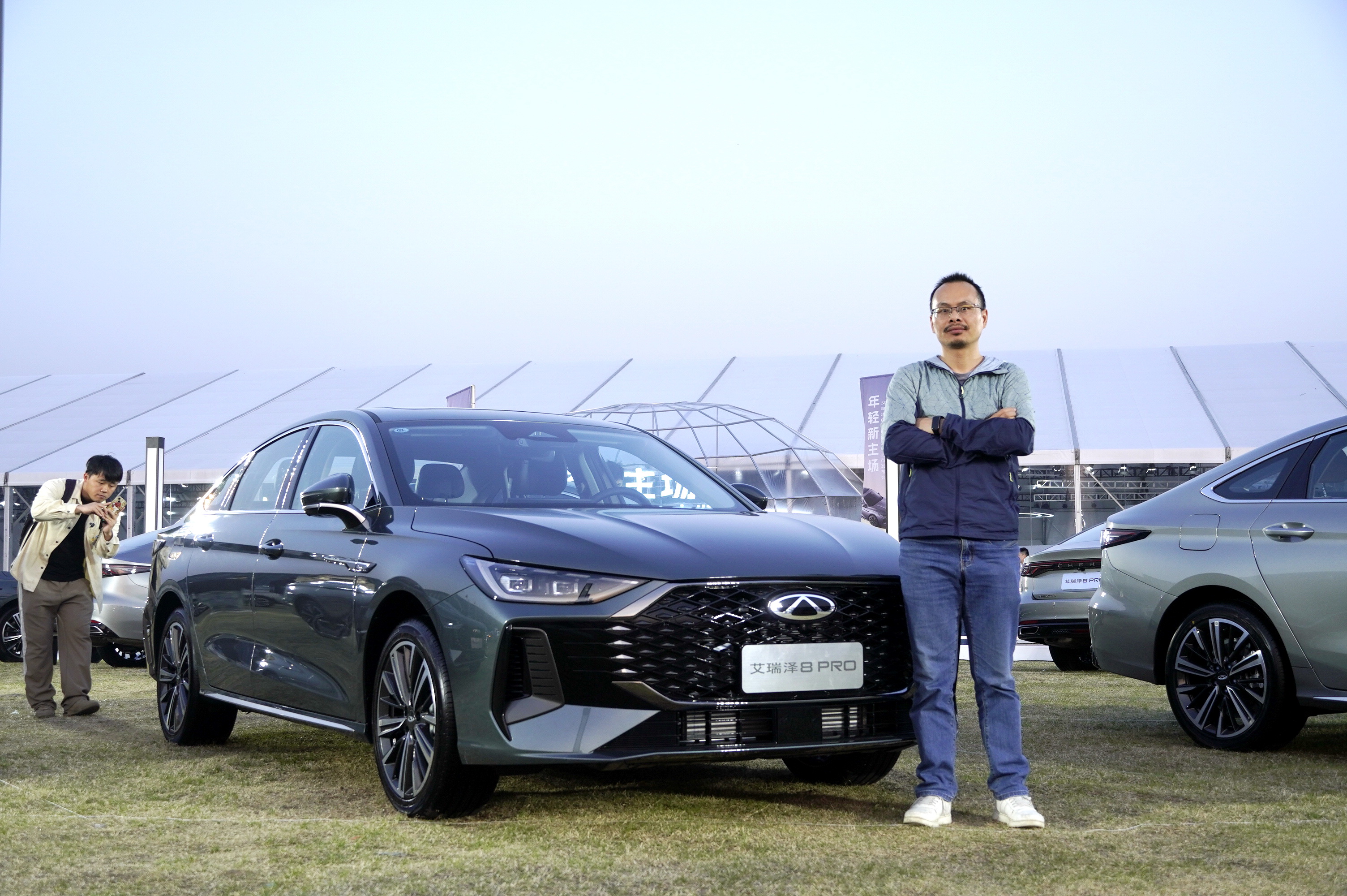 һv׷|е\ӼI 8 PRO܇u