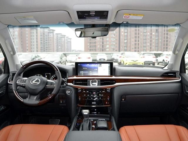 越野豪华运动一个都不少，新款雷克萨斯LX570曝光，还看宝马X7吗