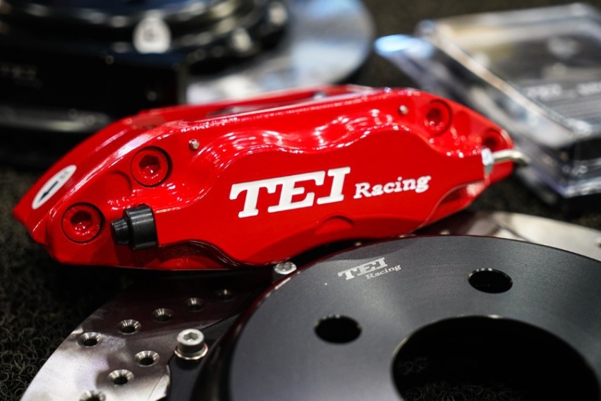 改装案例 奔C200改装TEI Racing刹车卡钳套件