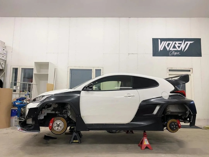 把宝马换成丰田GR Yaris，起因竟是为了一套宽体？