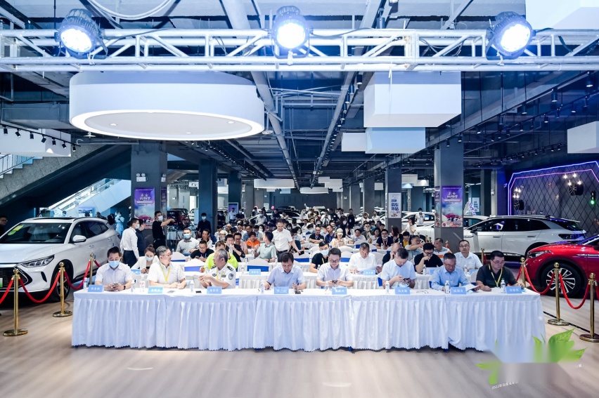 2022年云南新能源汽车下乡活动启动仪式 彩云新能源汽车展开展