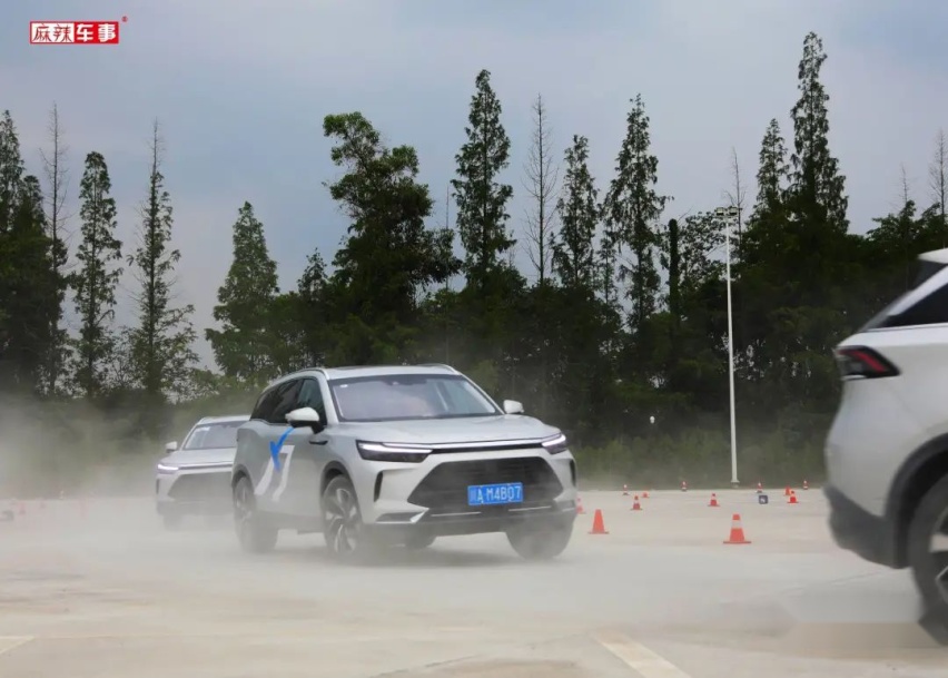 纯粹极致绝不是说说而已，BEIJING-X7用实力证明自己