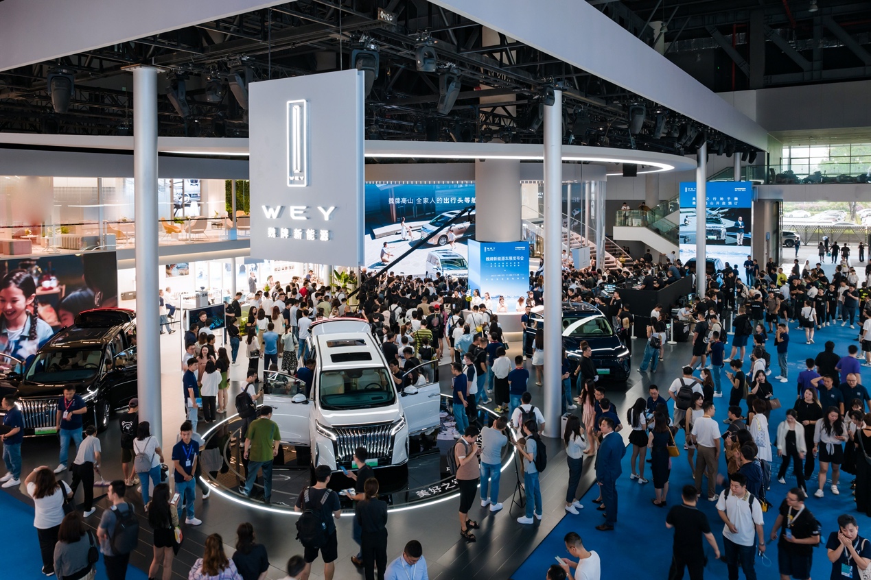 ������ִ������߶�MPV�Ј�  κ�Ƹ�ɽ�ɶ�܇չ�_���Aӆ