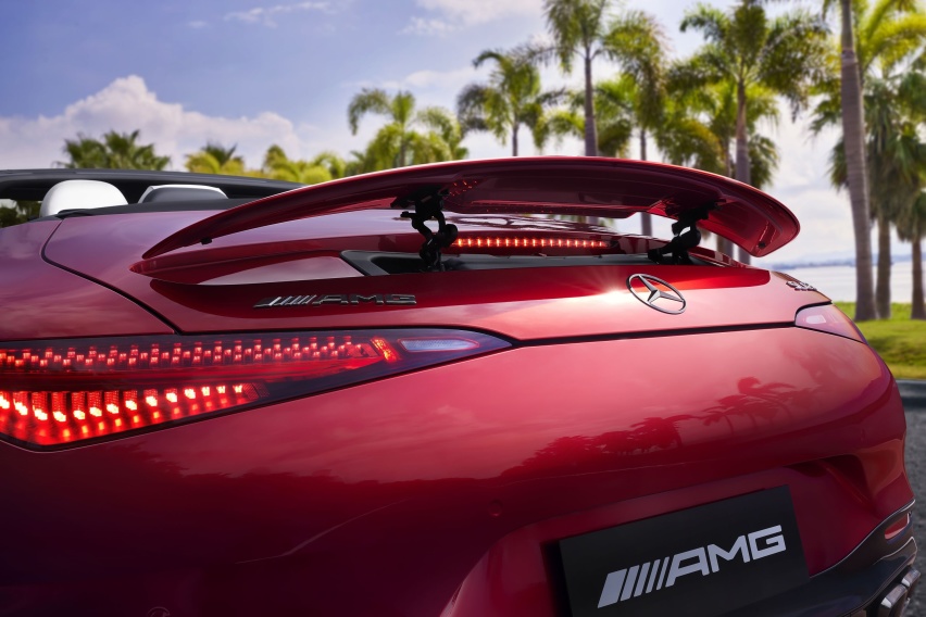 猛兽来袭！AMG SL 63上市，3.6秒破百，售价不到200万