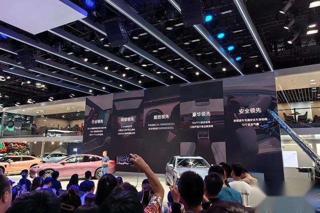 价格比造型让人激动，预售17.68万起，海豹DM-i能成爆款吗？