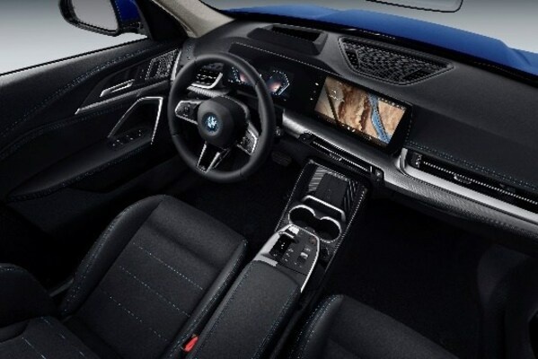 创新纯电动BMW iX1