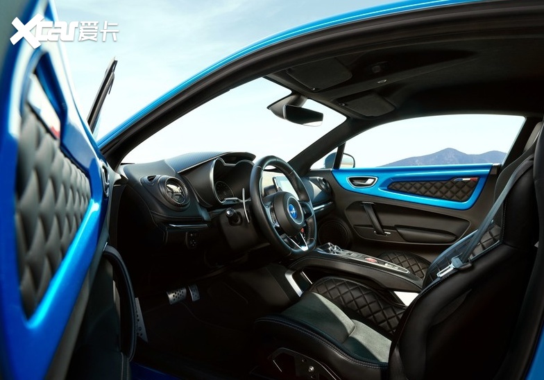 中置后驱、1.8T机头、5秒内破百，雷诺Alpine A110官图发布