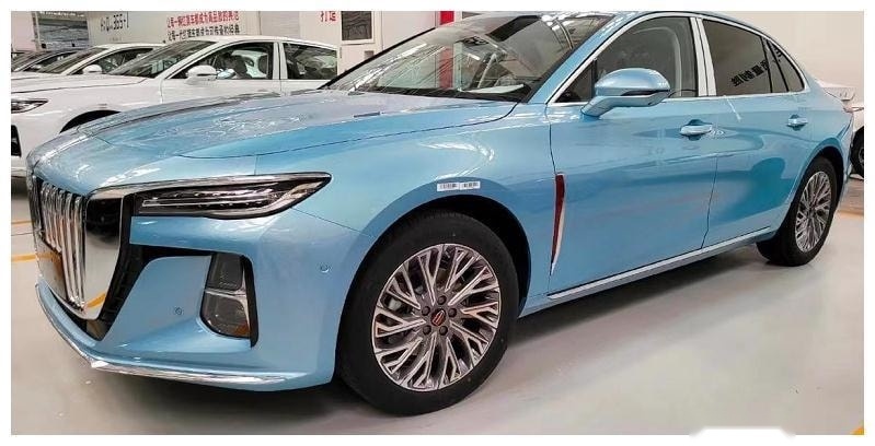 全新红旗H5实车曝光，车长近5米+3种动力调校，还能年销8万辆？
