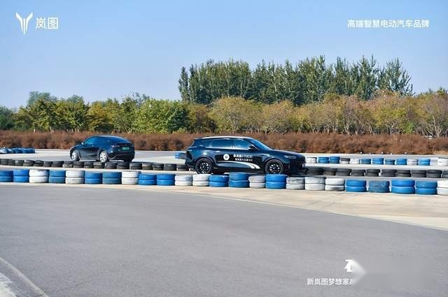 刘京说车丨石门约“驾”新岚图梦想家&新岚图FREE对比试驾会