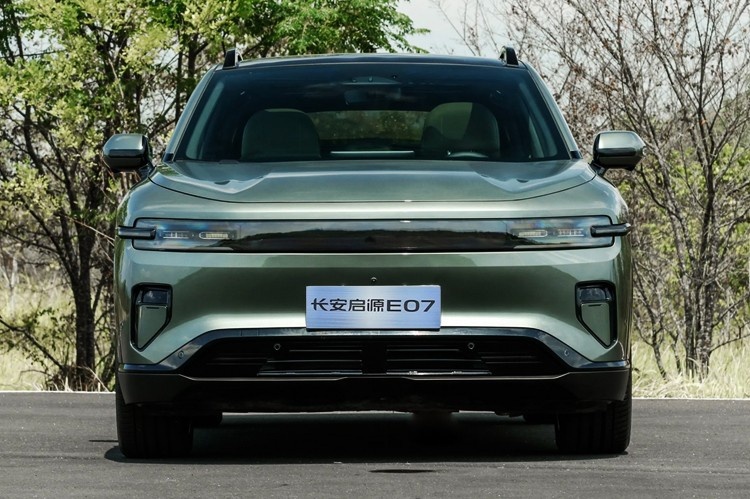 全景智慧可变SUV 长安启源E07售19.99万起