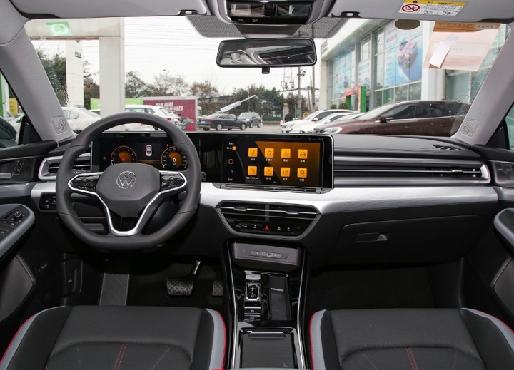 更换新型号1.4T发动机，起售15.09万元，新款凌渡L来袭