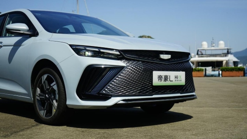 插混市场迎来突破，续航2000km将成常态，油车寿命进入倒计时？
