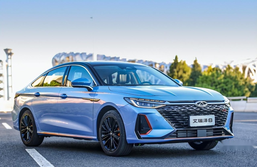 2.0T+四出排气 12.99万就能买到艾瑞泽8高能版 轩逸是对手？