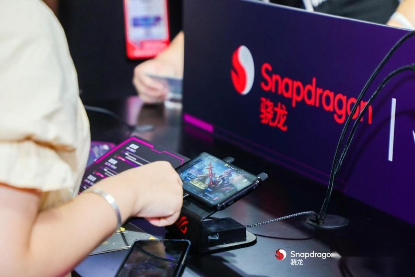 ChinaJoy观察：魔霸7Plus领衔&ROG7系列闪耀！信仰玩家燃