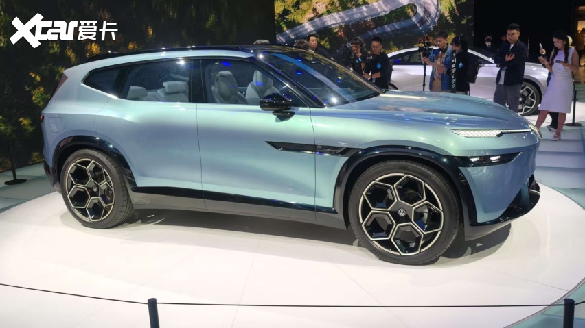 ID.EVO概念车=量产与众08，800V+纯视觉OA明年一季度开卖