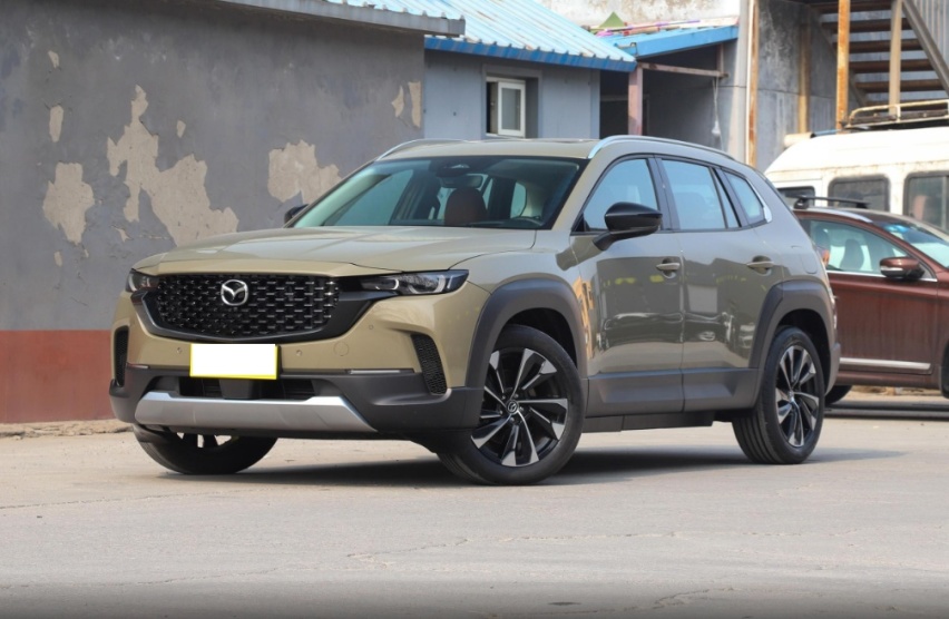 开了半年本田CR-V，第一次开马自达CX-50行也，发现这2款车的不同