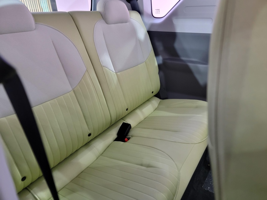 情人节选车：熊猫mini与五菱宏光MINIEV对比，你猜女朋友喜欢谁？