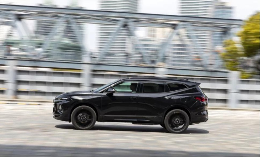 30万预算选7座SUV，选汉兰达还是雪佛兰开拓者