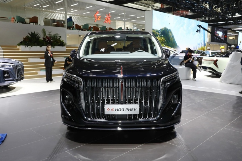 商务接待选奔驰V级、别克GL8，还是红旗HQ9 PHEV？答案来了