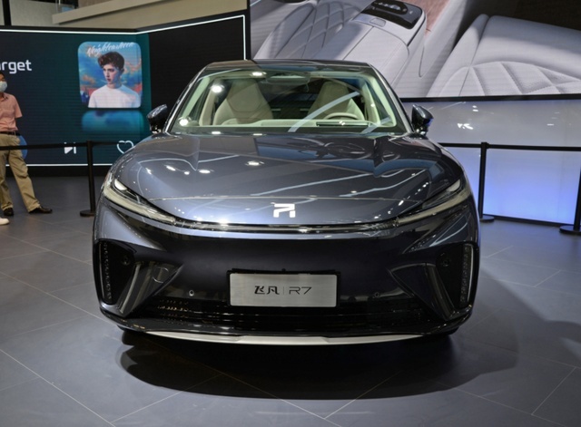 车长4900mm，续航可达642KM，带你看上汽飞凡R7