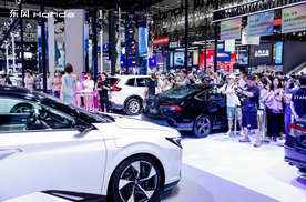 东风本田基于全新纯电平台开发的灵悉L亮相2024武汉国际车展