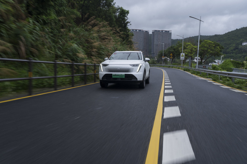 15万级插混四驱SUV？花单电机的价格享受双电机+四驱双倍快乐！