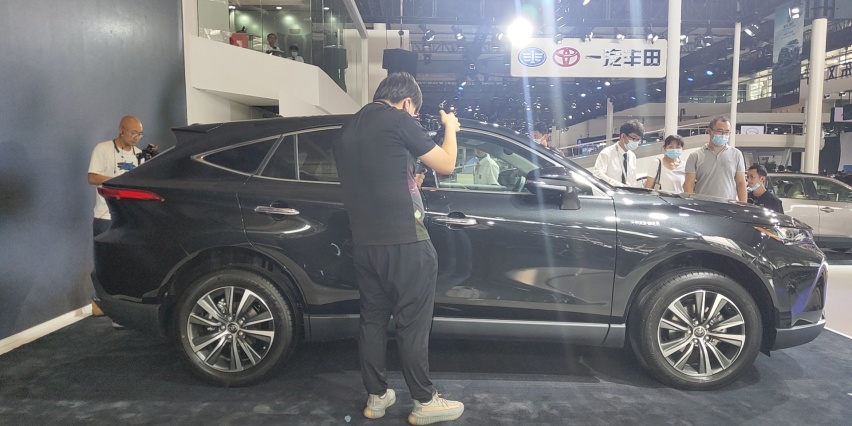 “最美丰田SUV”！一汽丰田全新中型SUV——凌放将于广州车展上市