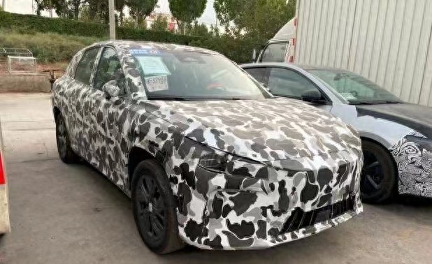 哪吒曝光两款全新SUV，哪吒X受关注，这下能活得更滋润了？