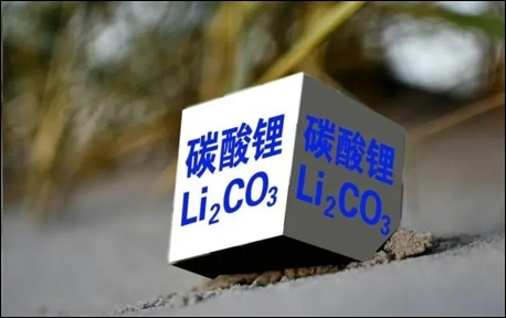 车坛快报｜极越上市仅一月就降价三万、奔驰宝马共建充电网络