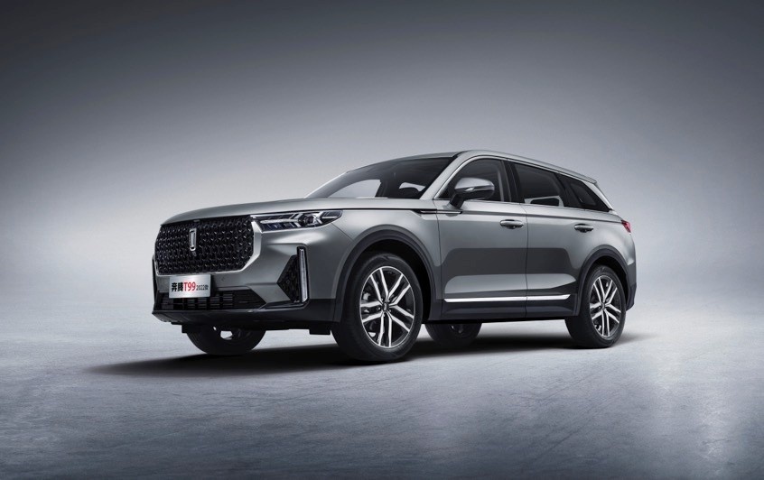 2022款奔腾T99正式上市，13.49万元就能买到的旗舰SUV