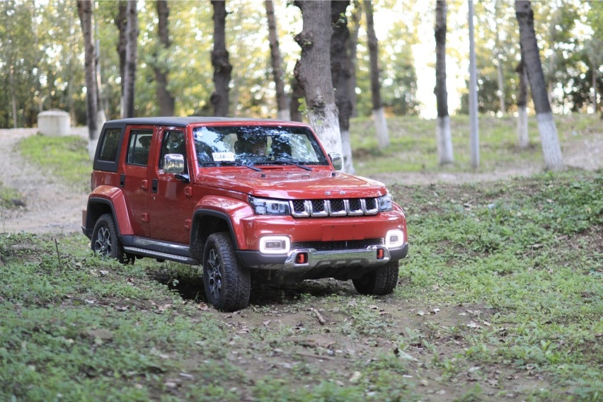 BJ40PLUS 2.3T 10000公里行驶感受及改装分享