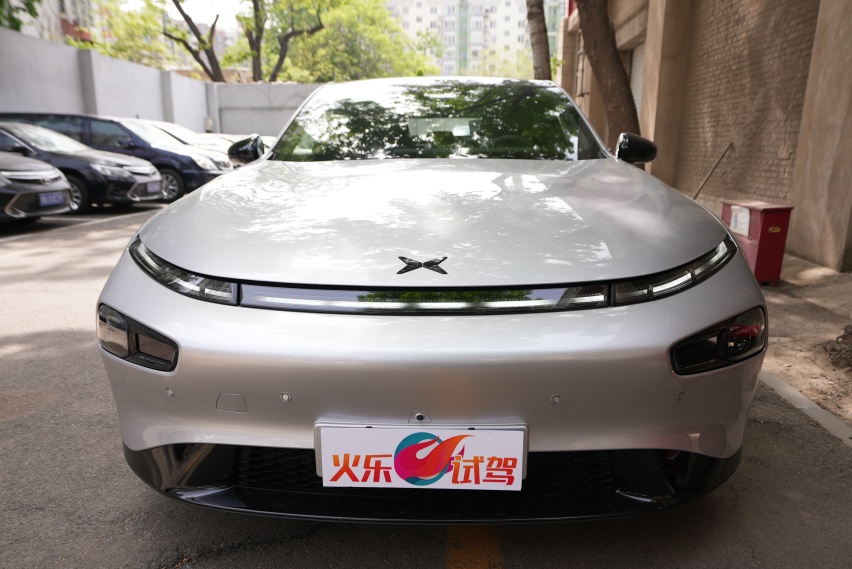 谁说马力和舒适必须互斥？小鹏P7i给你答案