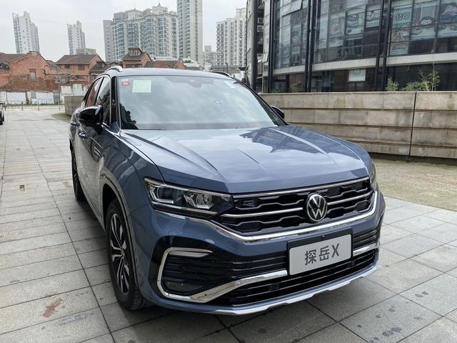 试驾探岳X，同样是R-Line系列的性能车代表，它能成功吗？