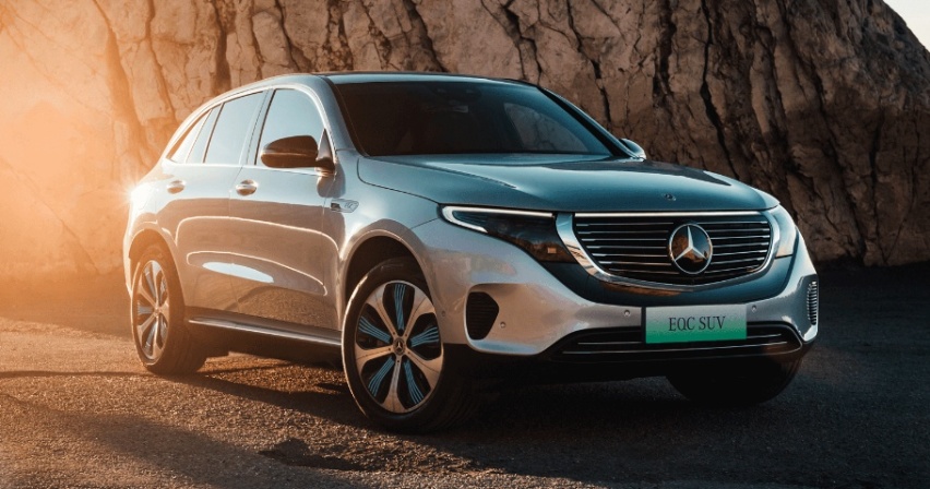 奔驰SUV“杀疯了”！从49万降到34万，全时四驱，5.1S破百