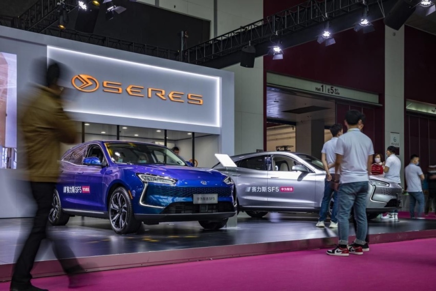 赛力斯SF5：咸鱼了好几年，为何被华为捧上天？