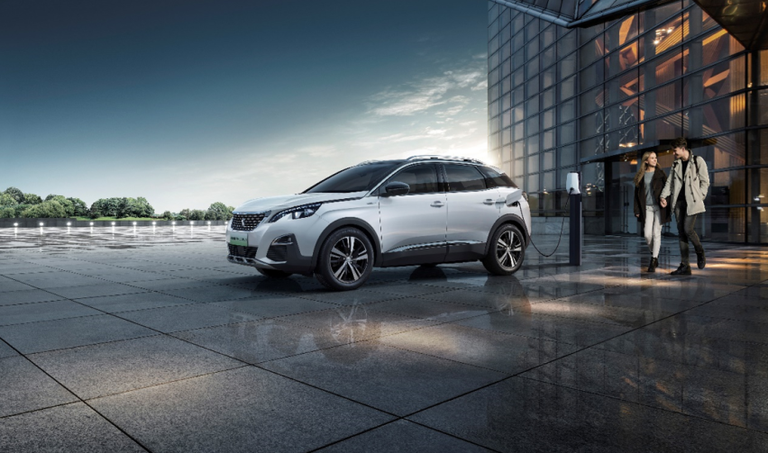 东风标致4008 PHEV 4WD即将首次亮相成都车展