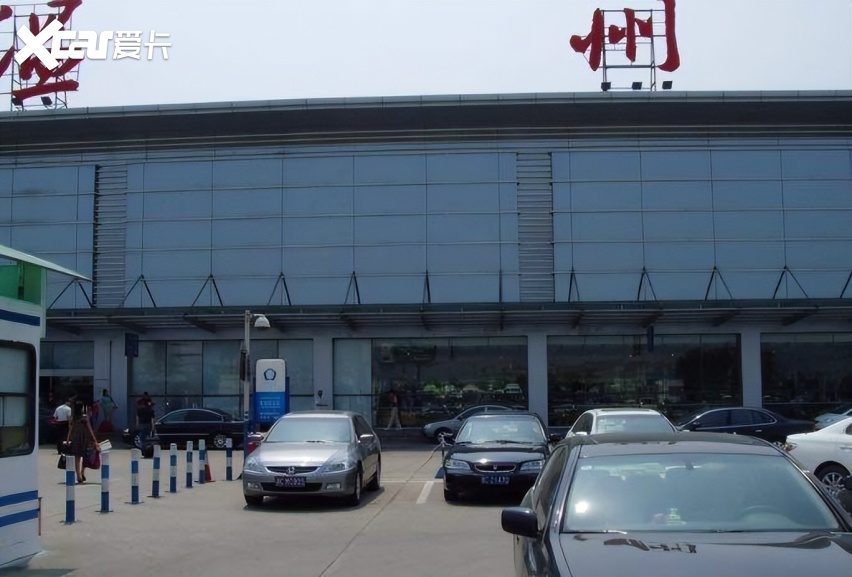 温州龙湾国际机场停车场怎么收费,龙湾机场有没有免费的停车场