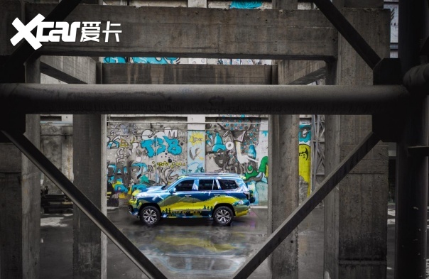 BJ60伪装车惊现成都街头 再曝四大猛料