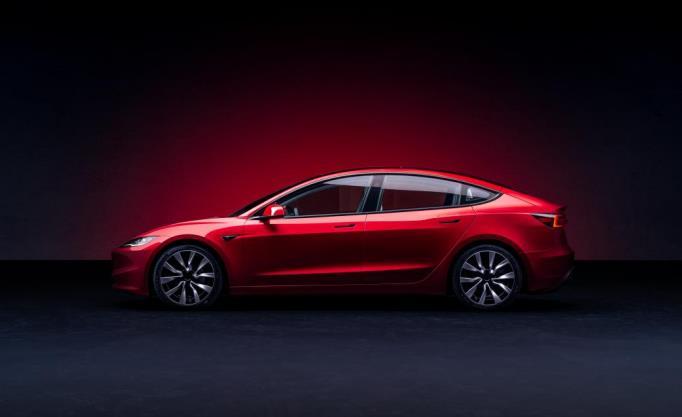 特斯拉Model 3 焕新版25.99万元开启预售：设计、座舱、智能全