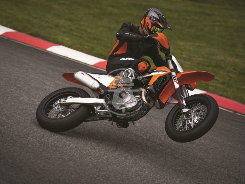 KTM 450 SMR新款上市 售价11,299美元
