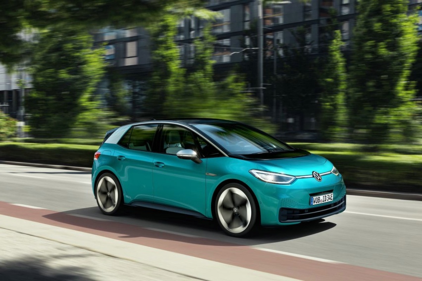 Volkswagen_ID_3__Medium_10135_0.jpg