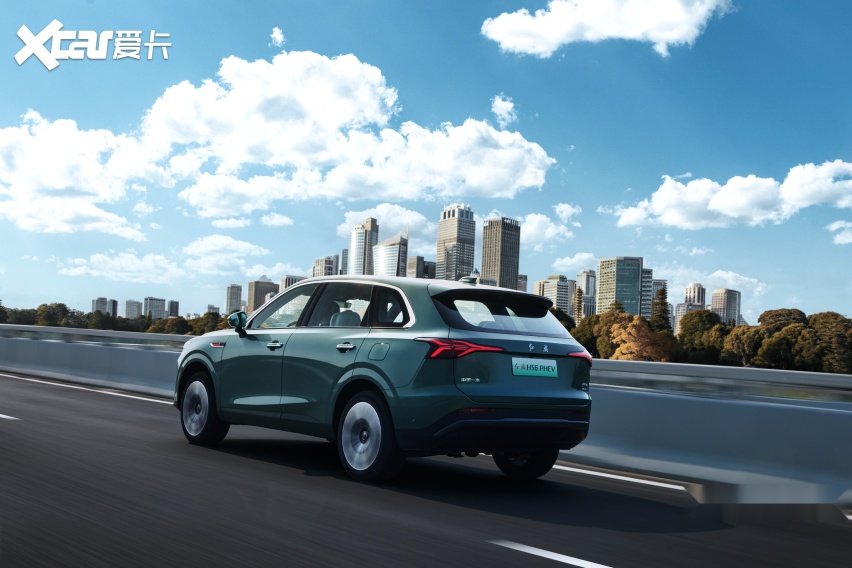 红旗HS6 PHEV正式上市，17.88万元起售