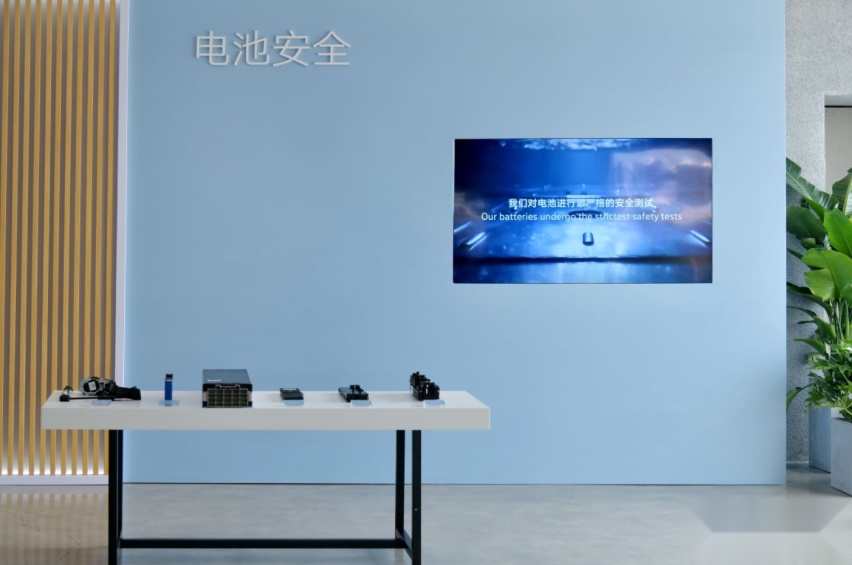 安全才是电动车的立身之本，GO安全的大众ID.家族实在泰酷辣！