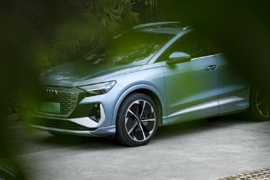 奥迪Q4 e-tron，会传递态度的纯电SUV