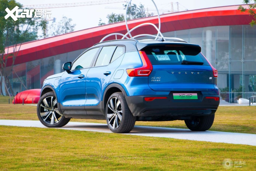 299万元起沃尔沃xc40纯电版官降58万元