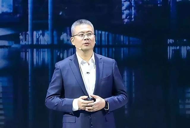 大手笔跨界营销，极狐传递的品牌精神戳到你了吗？