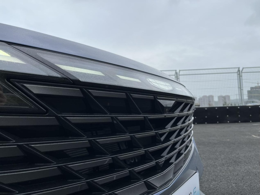 试驾官丨赛道实测博越L，“最好开的城市SUV”名副其实？